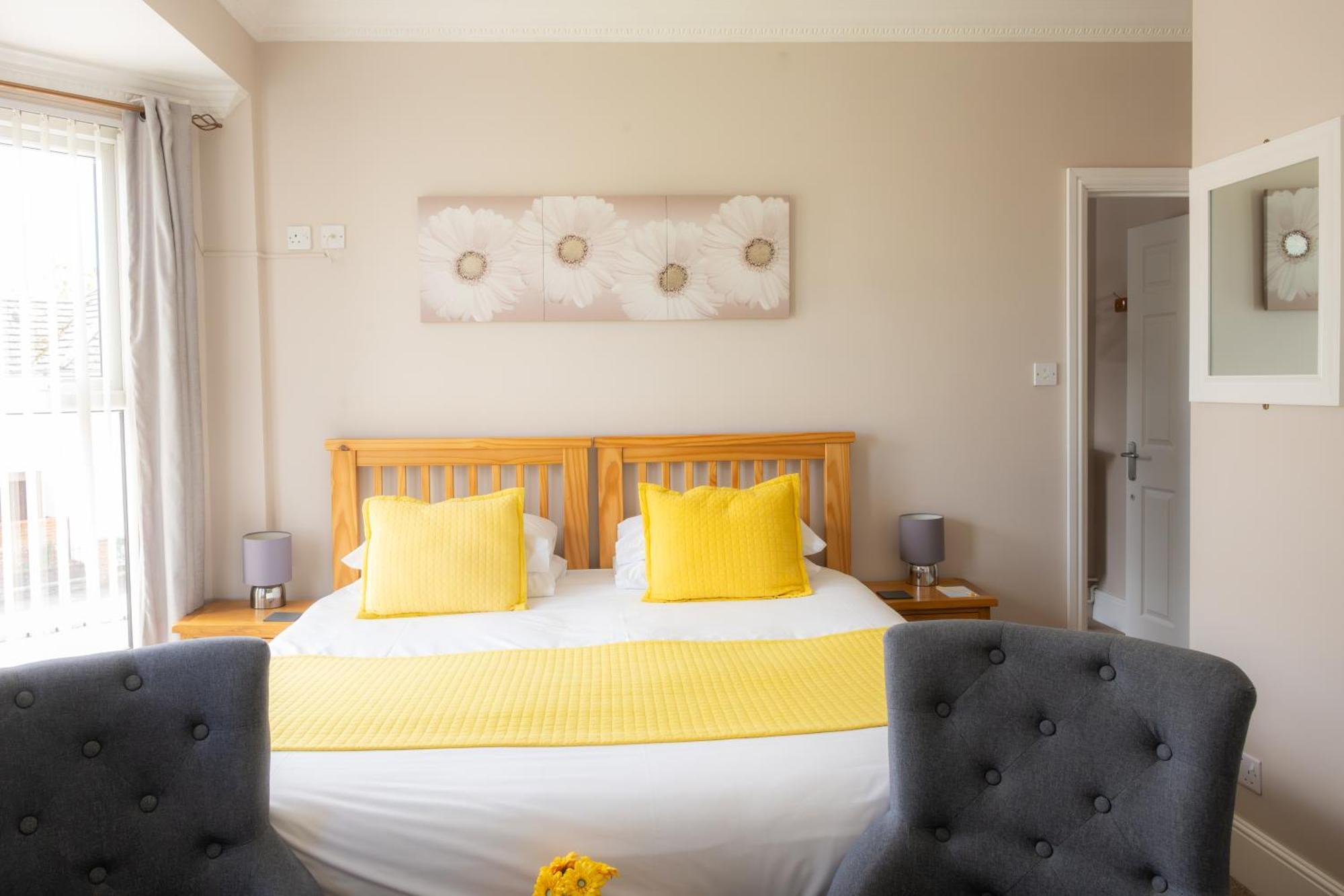 The Courtyard Guest House Great Yarmouth Eksteriør bilde
