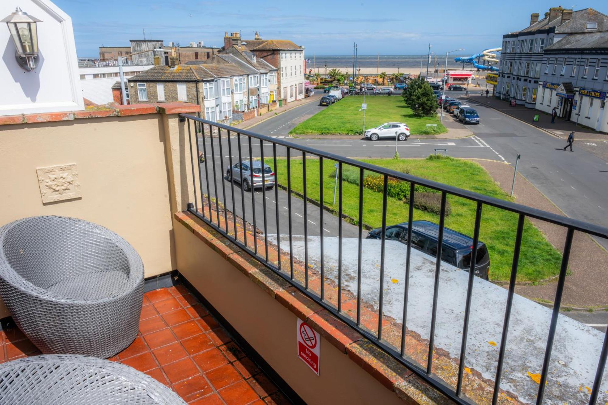 The Courtyard Guest House Great Yarmouth Eksteriør bilde
